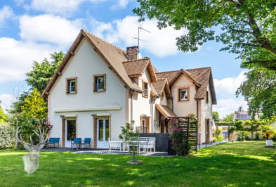Belle maison familiale avec 5 chambres et sous-sol total