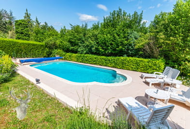 Maison avec piscine et un très bel environnement