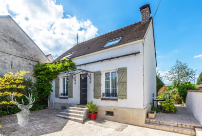 Charmante maison en centre-ville de La Queue-Lez-Yvelines