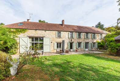 Très belle propriété avec sa maison d'amis et son parc d'un hectare