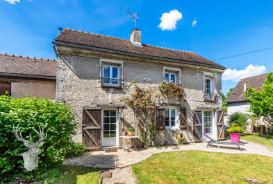 Maison de charme et de caractère avec ses dépendances