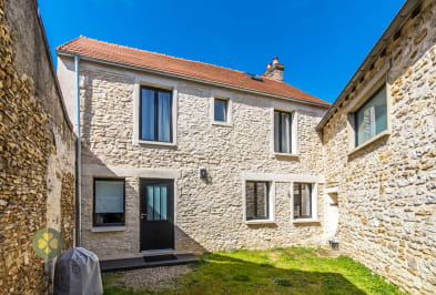 Centre ville de Thoiry - maison de charme