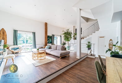 Belle maison atypique avec de beaux volumes